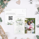 Elegant Rustic greenery eucalyptus bruiloft QR cod Aankondigingskaart<br><div class="desc">Deze romantische en elegante bloemenbruiloft Save The Date Photo briefkaart cadeaus een chic botanical design dat een klastige boeket van licht en luchtige waterverf groene bladeren en eucalyptusbladeren bevat, aangevuld met glittery golden speckles (bedrukt) en eenvoudig aan te passen met een van uw favoriete verlovingen afbeeldingen. De rug van de...</div>