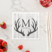 Elegant Rustic Grey Deer Antlers White Faux Wood Servetten (Insitu)