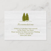 Elegant Rustic Pine Trees op Witte Hout Achtergron Informatiekaartje (Voorkant)