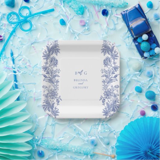 Elegant rustiek Frans blauw bloemenbruiloft Papieren Bordje (Feest)