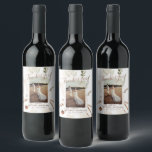 Elegant Rustieke Boho Pampas Wijnetiket Wijn Etiket<br><div class="desc">Dit elegante ontwerp bevat adembenemende kruidnagelbruine,  mosgroene en crèmekleurige boheemse pampas bloemboeketten. Om de details van uw bedankkaart te verbeteren,  bevat het schrift zwierige kalligrafie en uw prachtige foto tegen een gerafelde randlijst. Vervang door uw persoonlijke details,  inclusief uw beste foto,  om het echt van u te maken.</div>