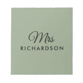 Elegant Sage Green Custom Mrs Script Family Name Notitieblok (Voorkant)