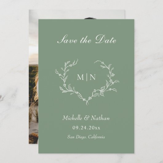 Elegant Sage Green Monogram Save the Date Photo Kaart (Voorkant / Achterkant)