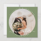 Elegant Sage Green Photo Wedding Save the Date Magnetische Uitnodiging (Voorkant)