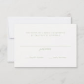 Elegant Sage Green Script Monogram Weddenschap RSVP Kaartje (Voorkant)