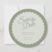 Elegant Sage Green Script Scallop Weddenschap Save The Date (Voorkant)