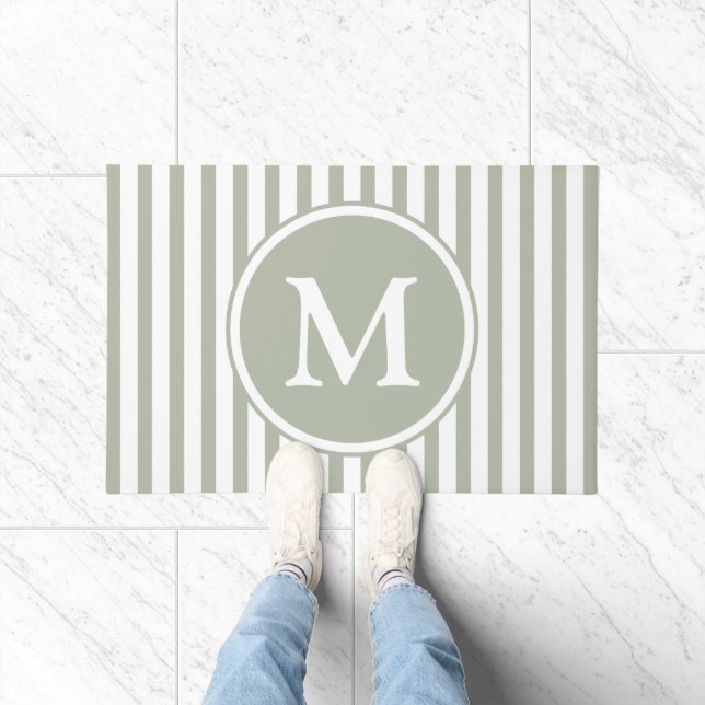 Elegant Sage Green Stripes Monogram Deurmat (Binnen)