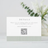 Elegant Sage Green Stripes QR Code Wedding Details Informatiekaartje (Staand voorkant)