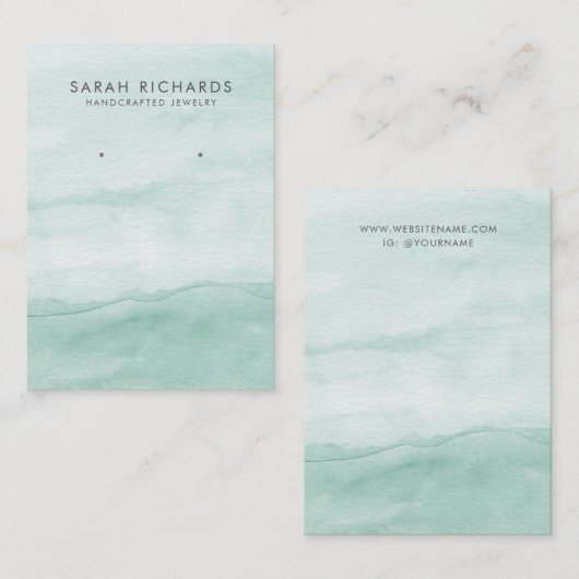 Elegant Sage Green Waterverf Oorbel Display Visitekaartje (Voorkant / Achterkant)
