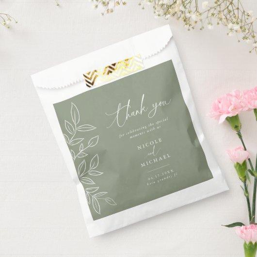 Elegant Sage Minimalist Leaves Weddenschap Harteli Bedankzakje (Gezegeld)