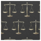 Elegant Scales of Justice | Advocaat Stof (Close Up)