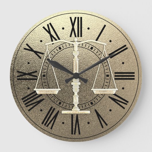 Elegant Scales of Justice | Graphic Gold Metallic Grote Klok (Voorkant)