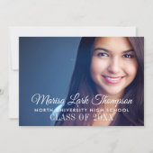 Elegant Script 2025 Custom Photo Graduation Party Kaart (Voorkant)