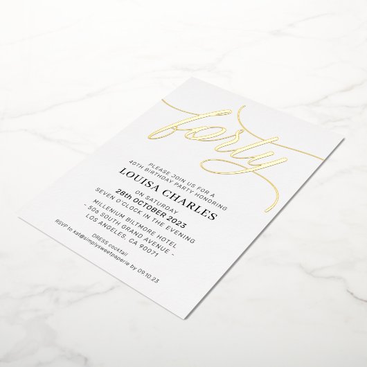 ELEGANT SCRIPT 40e verjaardag stijlvol goud Folie Uitnodiging (Gedraaid)