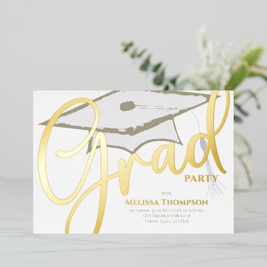 Elegant Script Afstuderen Aankondiging Sjabloon (Staand Voorkant)