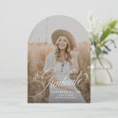 Elegant Script Arch Photo Afstuderen Aankondiging (Staand voorkant)