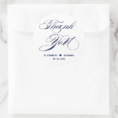 Elegant script Bedankt bruiloft op maat Ronde Sticker (Tas)