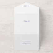 Elegant script blauw en wit kalligrafie bruiloft all in one uitnodiging (Buitenkant)