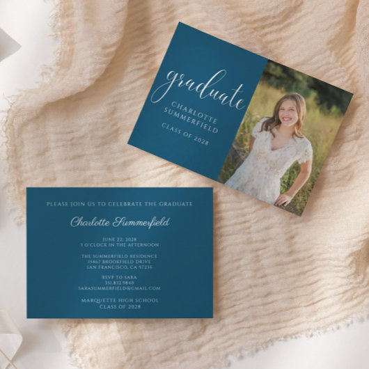 Elegant Script Blue Afstuderen Photo Invitation Kaart