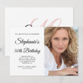 Elegant Script Blush Monogram Foto 50e verjaardag Kaart (Voorkant / Achterkant)