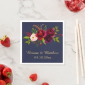 Elegant Script Bourgogne Bloemen Navy Blauw Servet (Insitu)