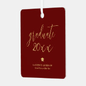 Elegant Script Bourgondië Gold 2024 Afstuderen Fot Metalen Ornament (Voorkant links)