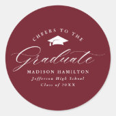 Elegant Script Burgundy Cheers aan de Afstuderen Ronde Sticker (Voorkant)