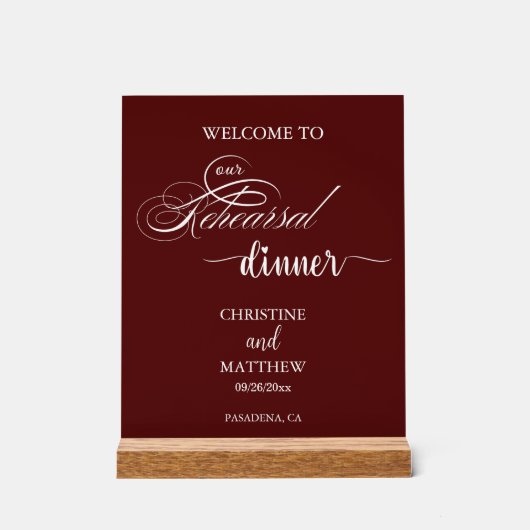 Elegant Script Burgundy Oefenavond Welcome Acryl Bord (Voorkant)