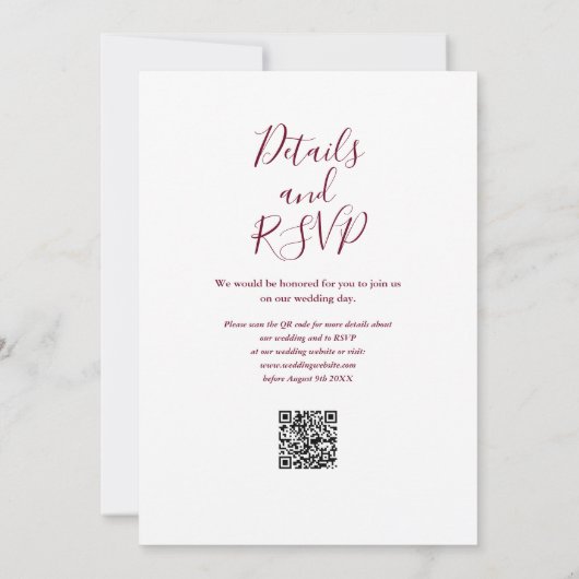 Elegant Script Burgundy Wine QR Code Weddenschap Kaart (Achterkant)