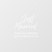 Elegant Script Calligraphy Just Married Wedding Raamsticker (Vel)