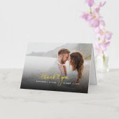 Elegant Script Couple Photo Weddenschap Bedankt Go Folie Wenskaart (Orchidee)