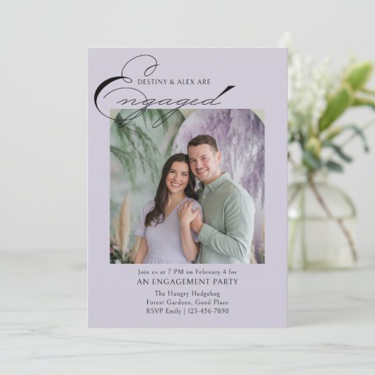 Elegant Script Dubbelzijdig Foto Engagement Party Kaart (Staand voorkant)