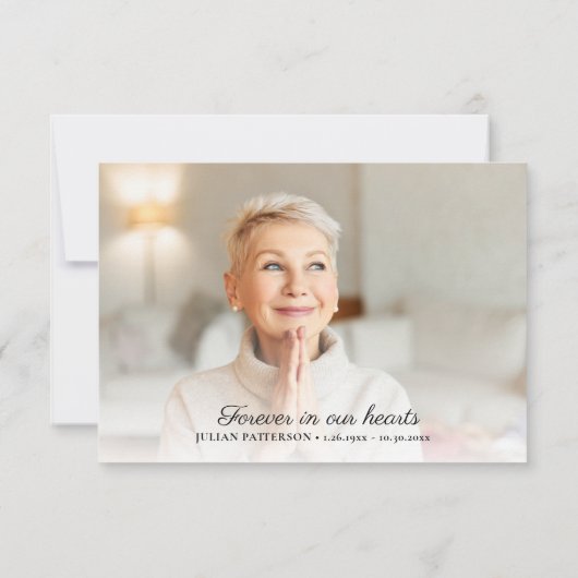 Elegant Script Eenvoudige Cross Custom begrafenisf Bedankkaart (Achterkant)