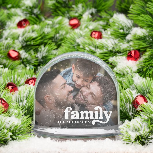 Elegant Script Familienaam & 2 Foto's Sneeuw Werel Sneeuwbol (Kerstmis)