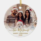Elegant script familienaam Foto Vrolijk Kerstfeest Keramisch Ornament (Voorkant)