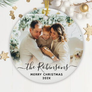 Elegant script familienaam Foto Vrolijk Kerstfeest Keramisch Ornament