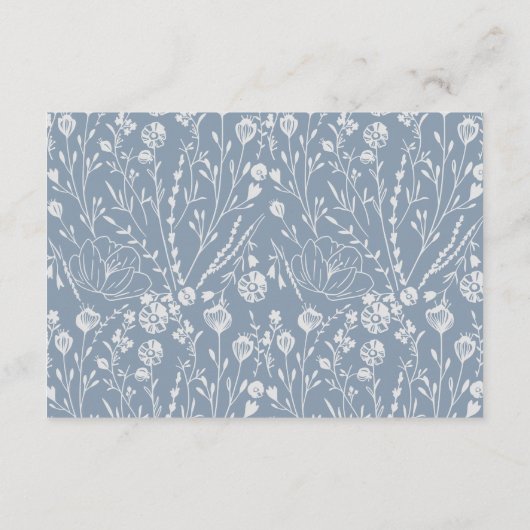 Elegant Script Floral Dusty Blue Wedding RSVP Informatiekaartje (Achterkant)