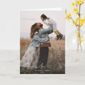 Elegant Script Font Peace Love+Joy Christmas Foto Kaart (Gele Bloem)