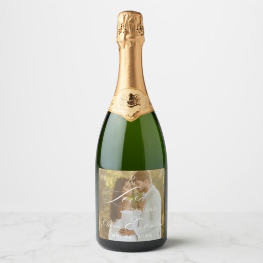 Elegant script foto liefde verhaal bruiloft sparkling wijnetiket (Voorkant)