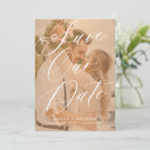 Elegant script foto overlay terracotta bruiloft save the date (Staand voorkant)