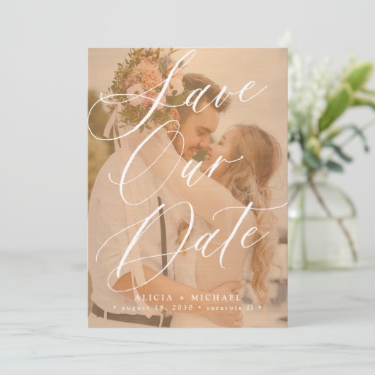 Elegant script foto overlay terracotta bruiloft save the date (Staand voorkant)