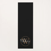 Elegant Script Girly Black Gold Monogram Yoga Mat (Achterkant)