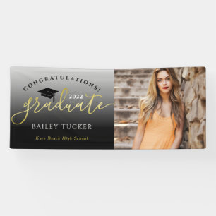 Elegant Script Gold Black Afstuderen Yard Sign. Spandoek