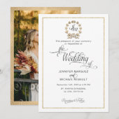 Elegant Script Gold Wreater Monogram Foto Weddensc Kaart (Voorkant / Achterkant)