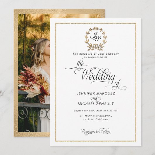 Elegant Script Gold Wreater Monogram Foto Weddensc Kaart (Voorkant / Achterkant)
