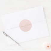 Elegant script goudbruine roze bruiloft gunst ronde sticker (Envelop)