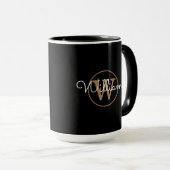Elegant Script Gouden Monogram Zwart Mok (Voorkant rechts)
