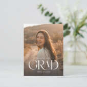 Elegant Script Grad Foto Afstudeeraankondiging Briefkaart (Staand voorkant)