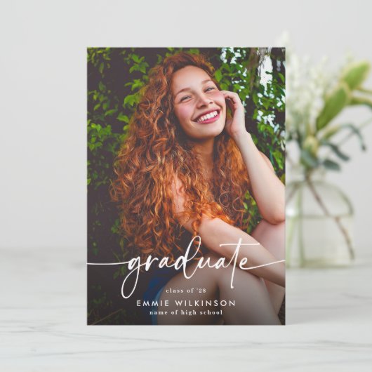 Elegant Script Graduate 5 Photo Collage Graduation Aankondiging (Staand voorkant)