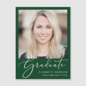 Elegant Script Green Afstuderen Magnet Magnetische Uitnodiging (Voorkant)